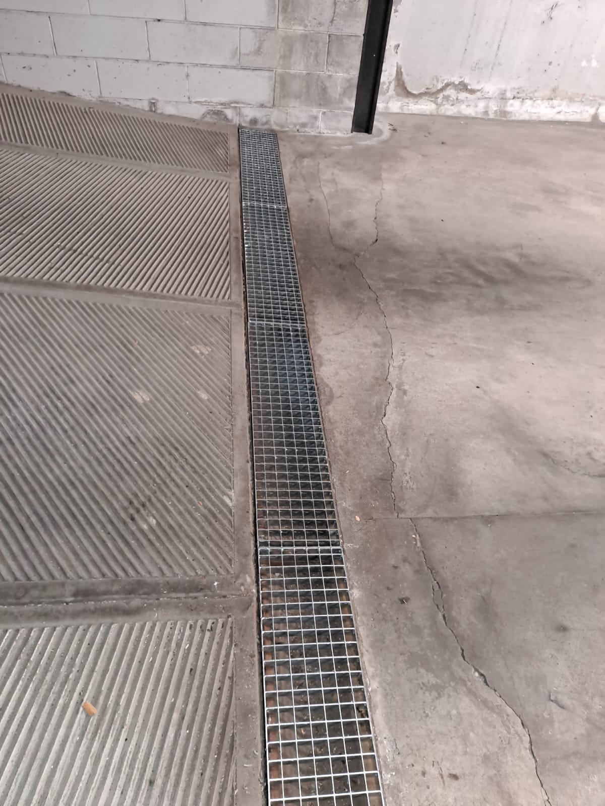 Grigliati metallici a pavimento