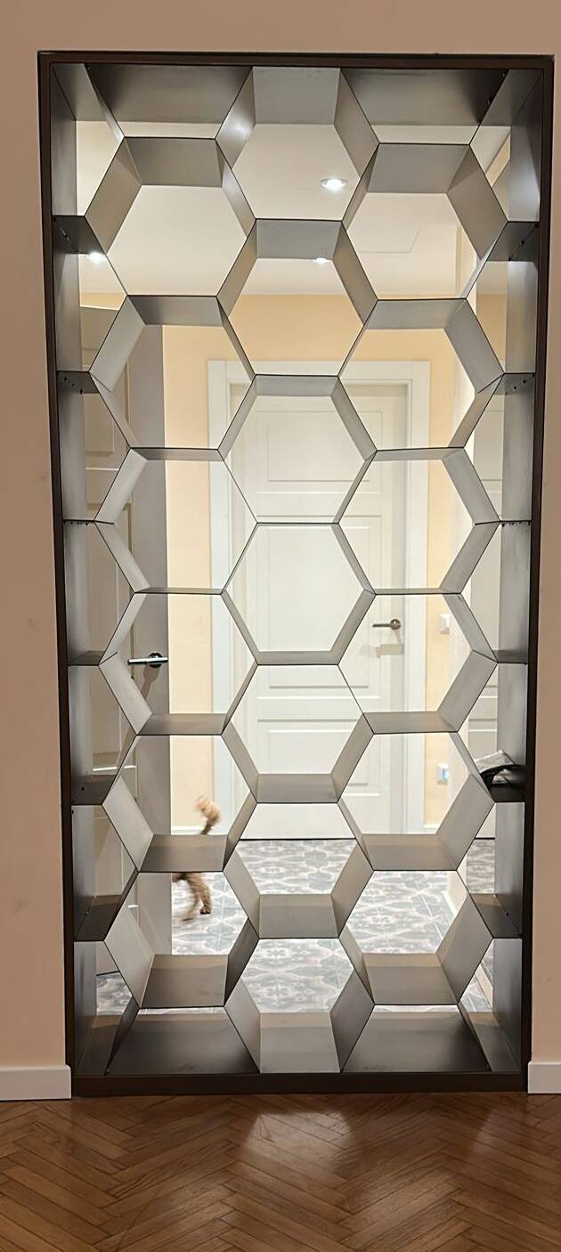 Libreria in ferro su misura